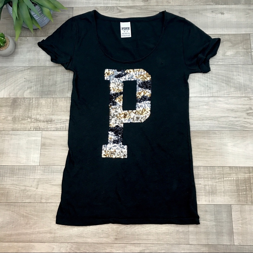 VS PINK tee size XS